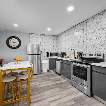 Modern 2Br City Center Getaway With Free Park Houston Bagian luar foto