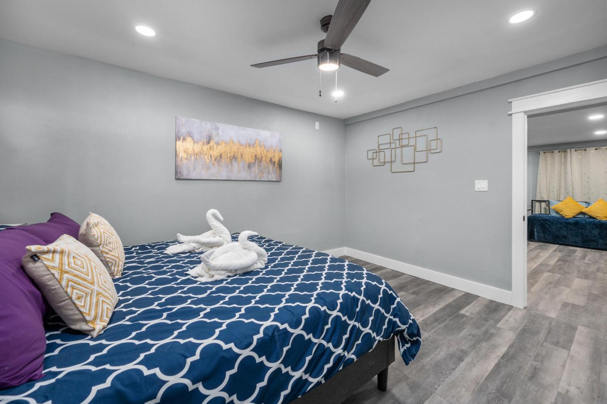 Modern 2Br City Center Getaway With Free Park Houston Bagian luar foto